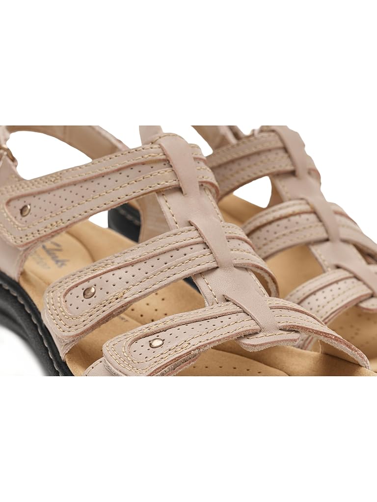 Beige Clarks Laurieann Ivy